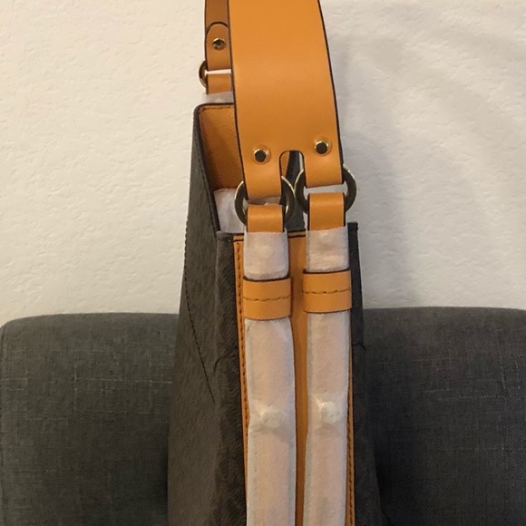 Michael Kors Hobo Bag - Picture 6 of 8